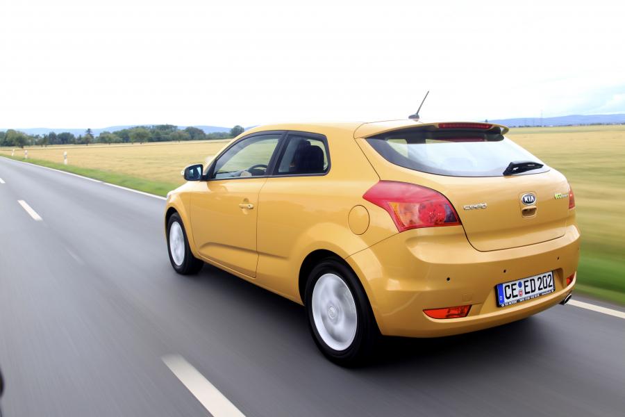 Kia pro_cee&rsquo;d EcoDynamics 2011 года  (фото 111 из 133)